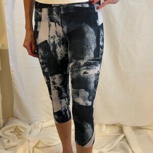 Under Armour Capri Tights Size Small